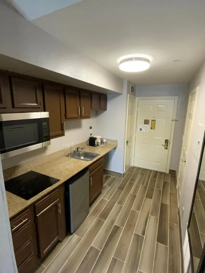 Quality Inn & Suites University-Airport Louisville