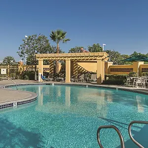 Hotel La Quinta & By Wyndham Airport Ontario
