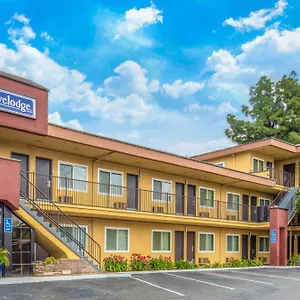 Hotel Travelodge By Wyndham Burbank-glendale Burbank