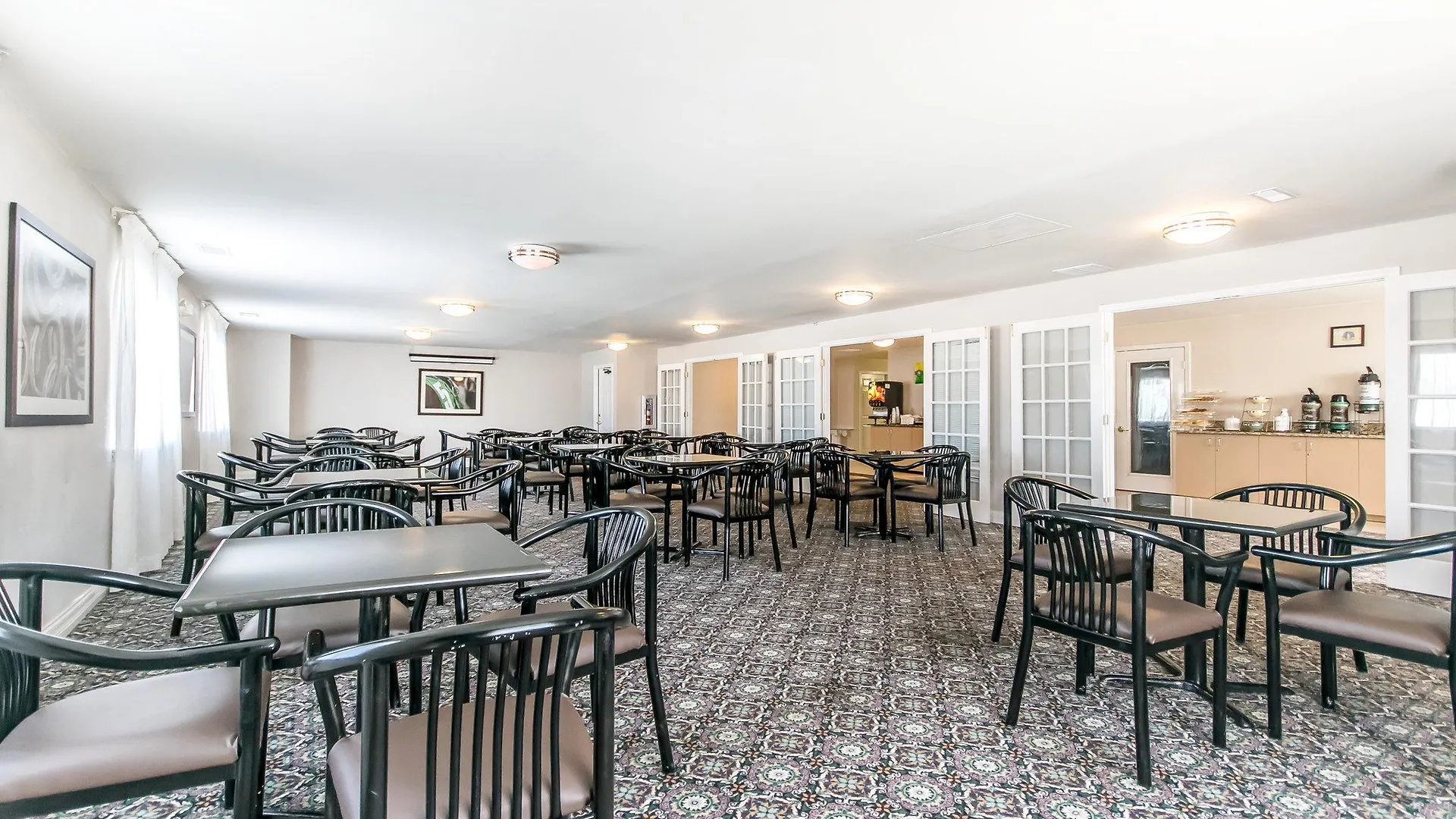 Quality Inn & Suites University-Airport Louisville 3*,