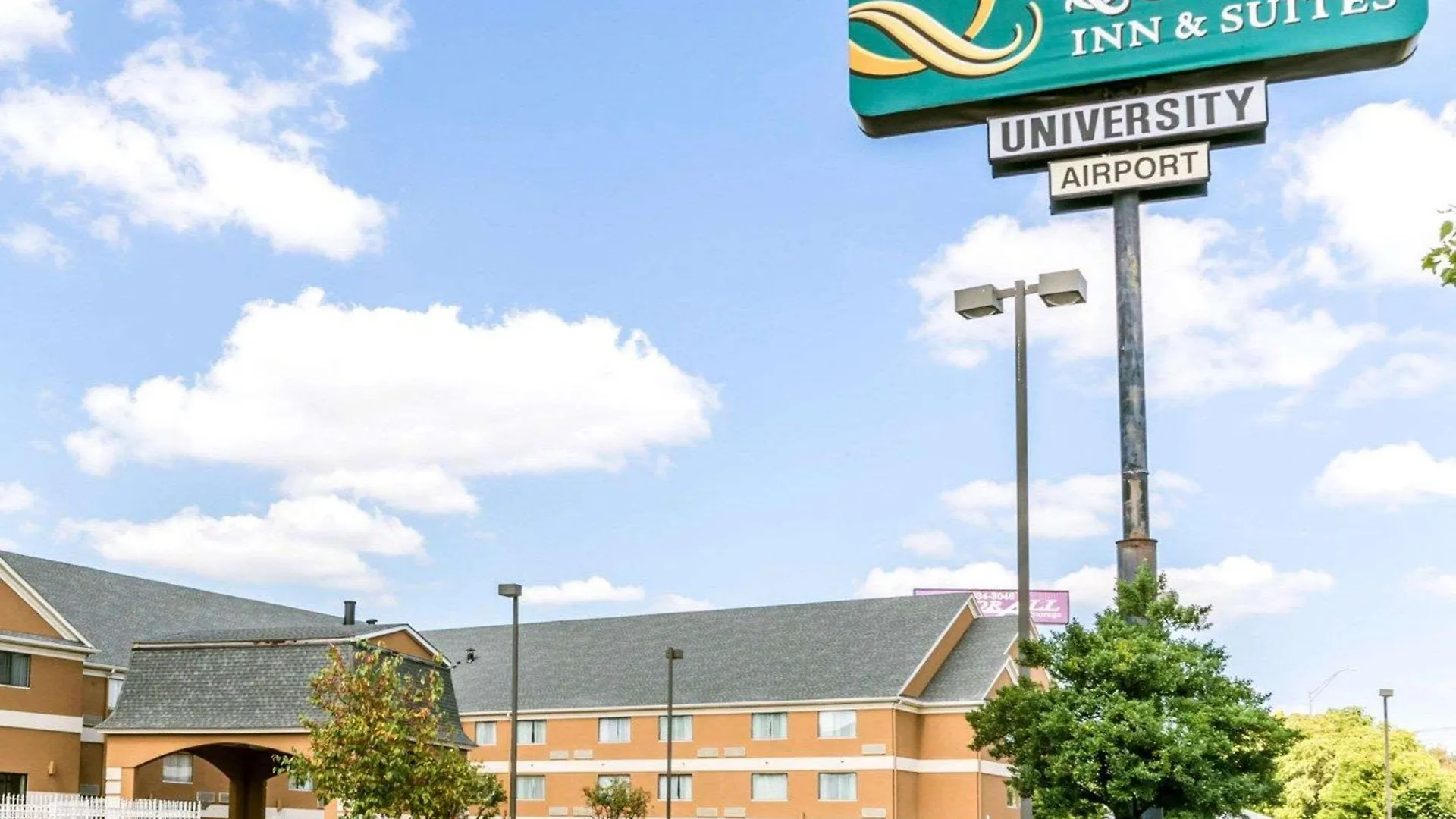 Quality Inn & Suites University-Airport Louisville