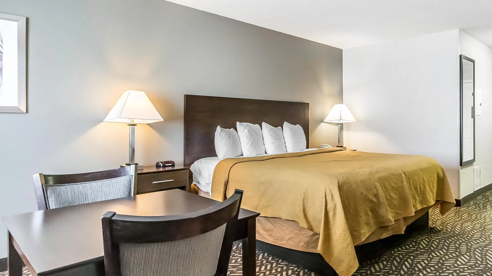 Hotel Quality Inn & Suites University-Airport Louisville