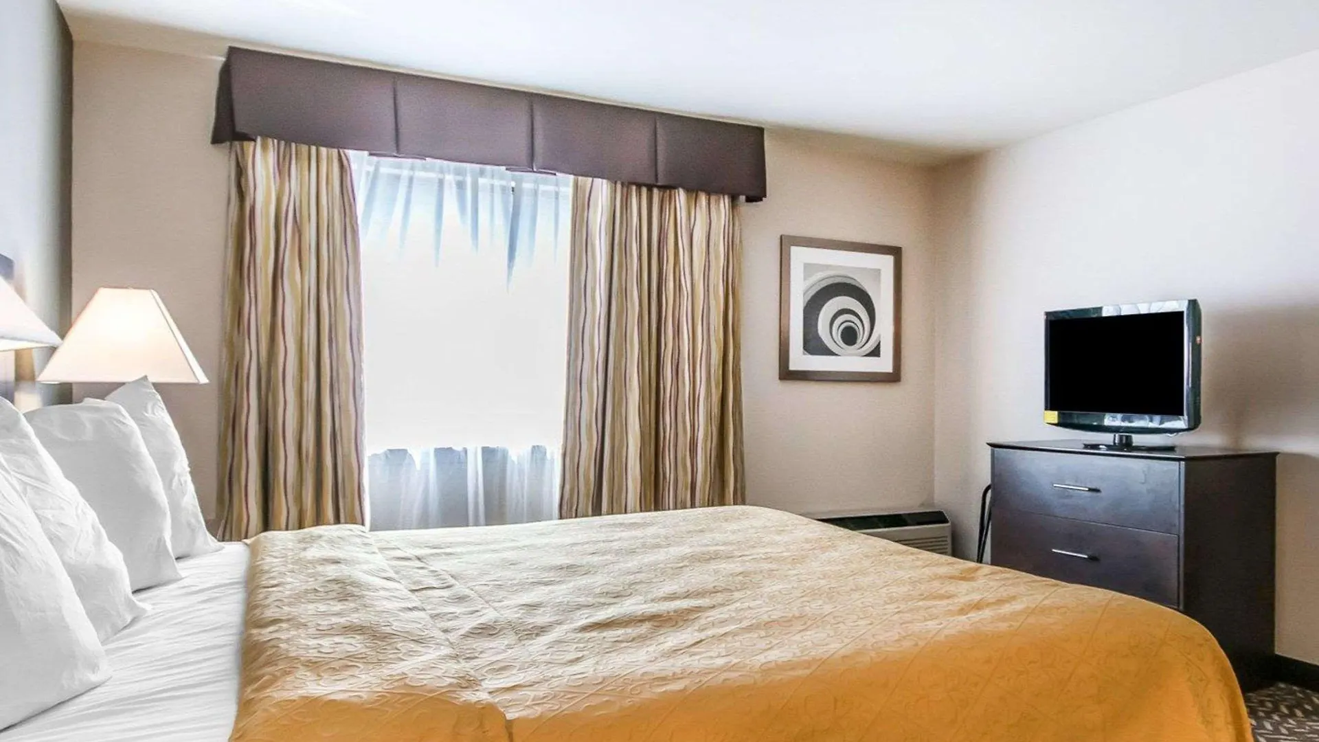 Quality Inn & Suites University-Airport Louisville