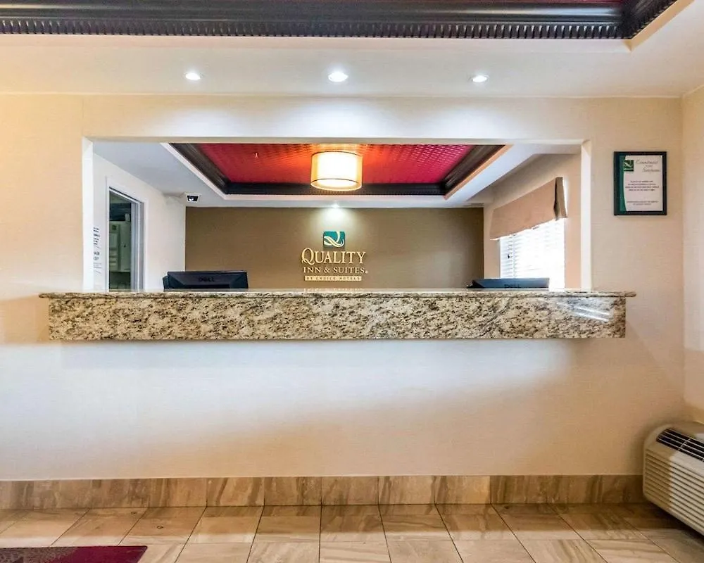 Hotel Quality Inn & Suites University-Airport Louisville