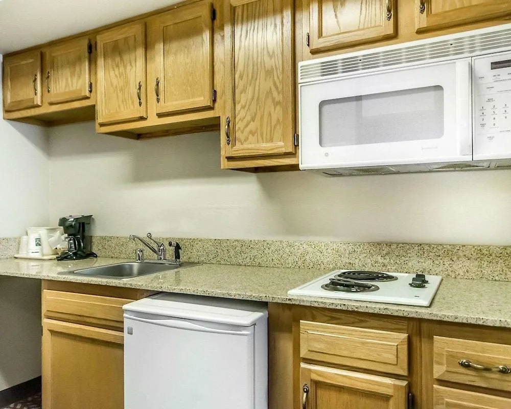 Quality Inn & Suites University-Airport Louisville 3*,  United States