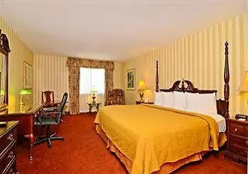 *** Hotel Quality Inn & Suites University-Airport Louisville United States